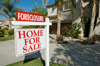 Foreclosure sign shutterstock_51518551