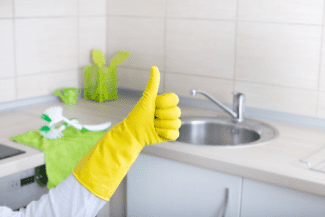 Thumbs up cleaning Shutterstock_366644489