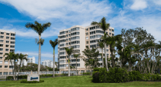 Luxury Florida Apartments Shutterstock_2281336807 (1)