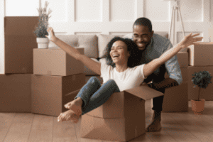 Couple moving in Shutterstock_1414418570